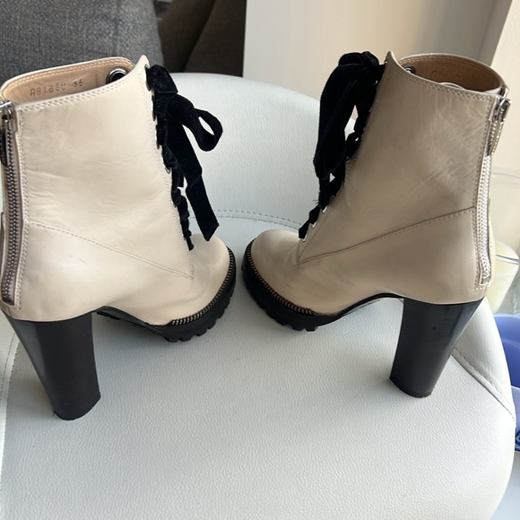 Sergio Rossi heeled boots with velvet laces - Picture 7 of 9